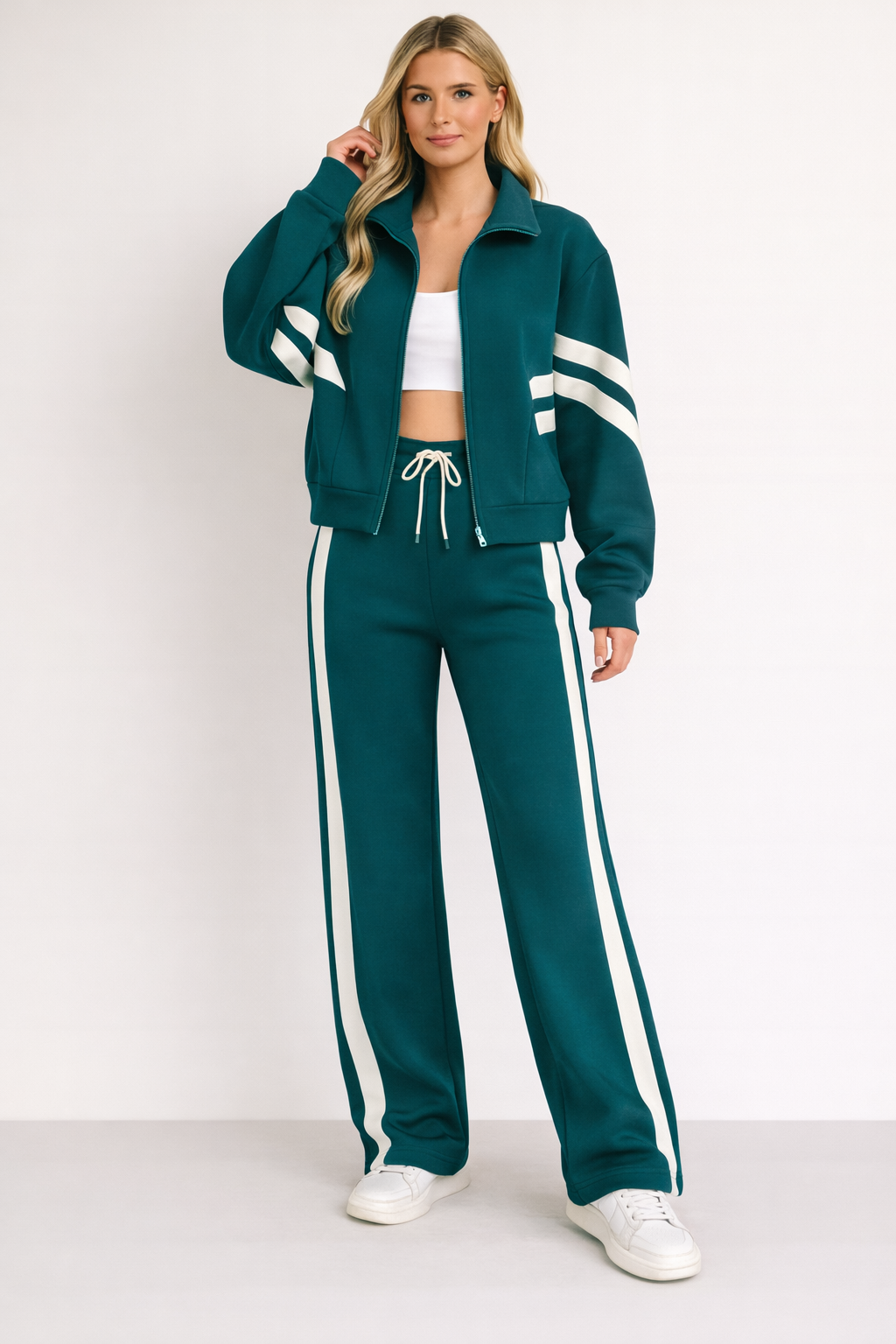 Women's Contrast Stripe Tracksuit Set – Sporty Modern Lounge Style