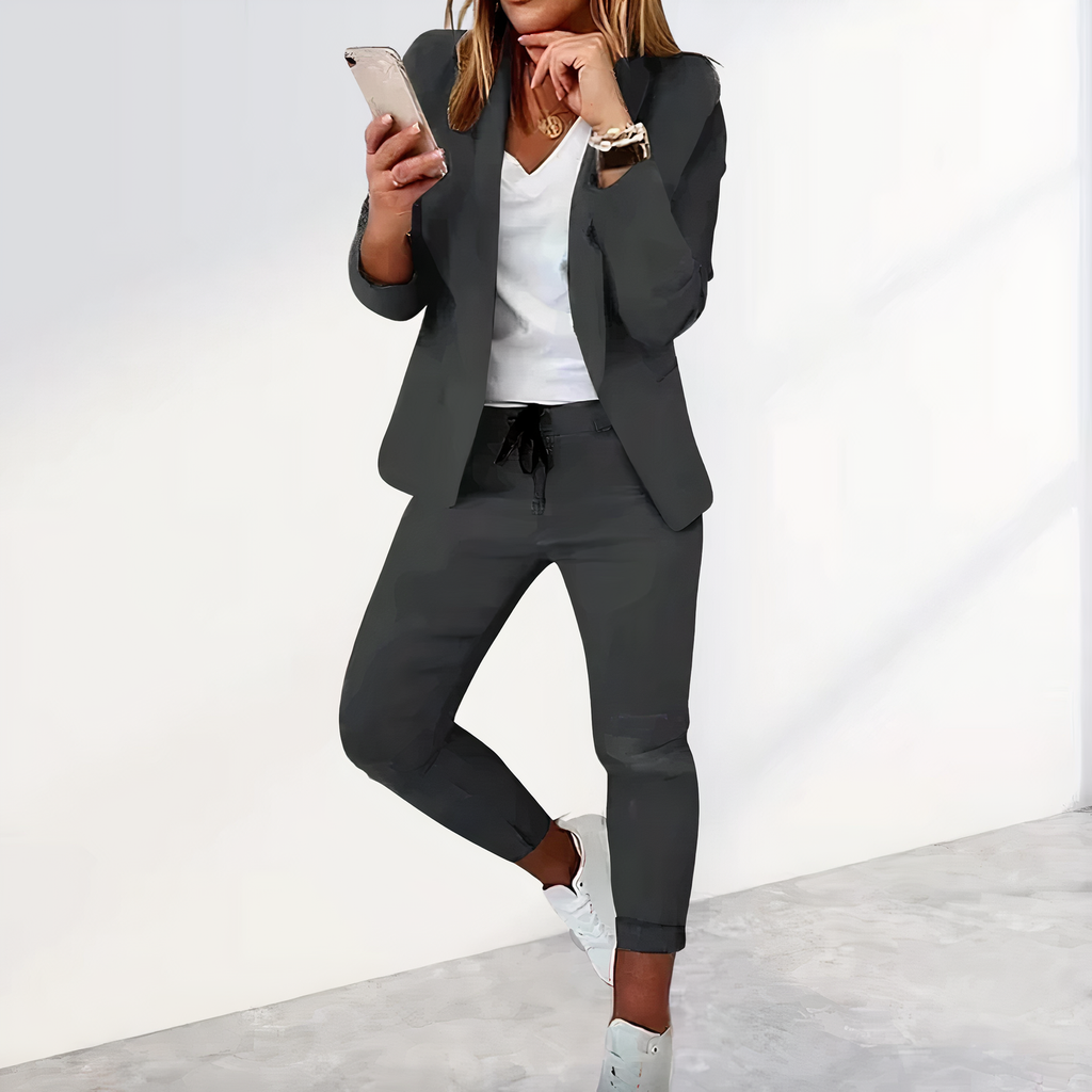 Women's Blazer and Pants Set – Elegant Comfortable Tailored Style