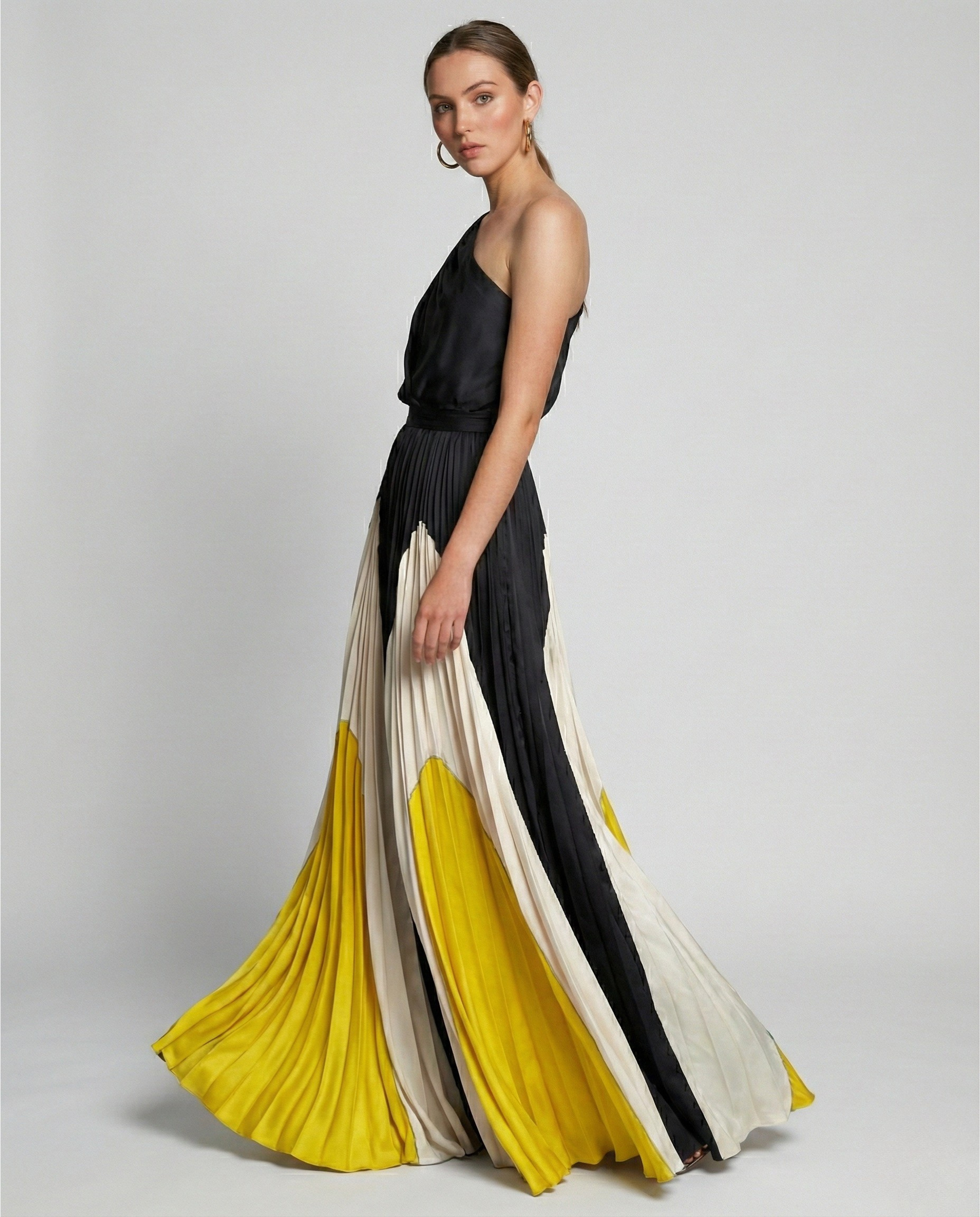 Women's Enchanted Motion Pleated Maxi Dress
