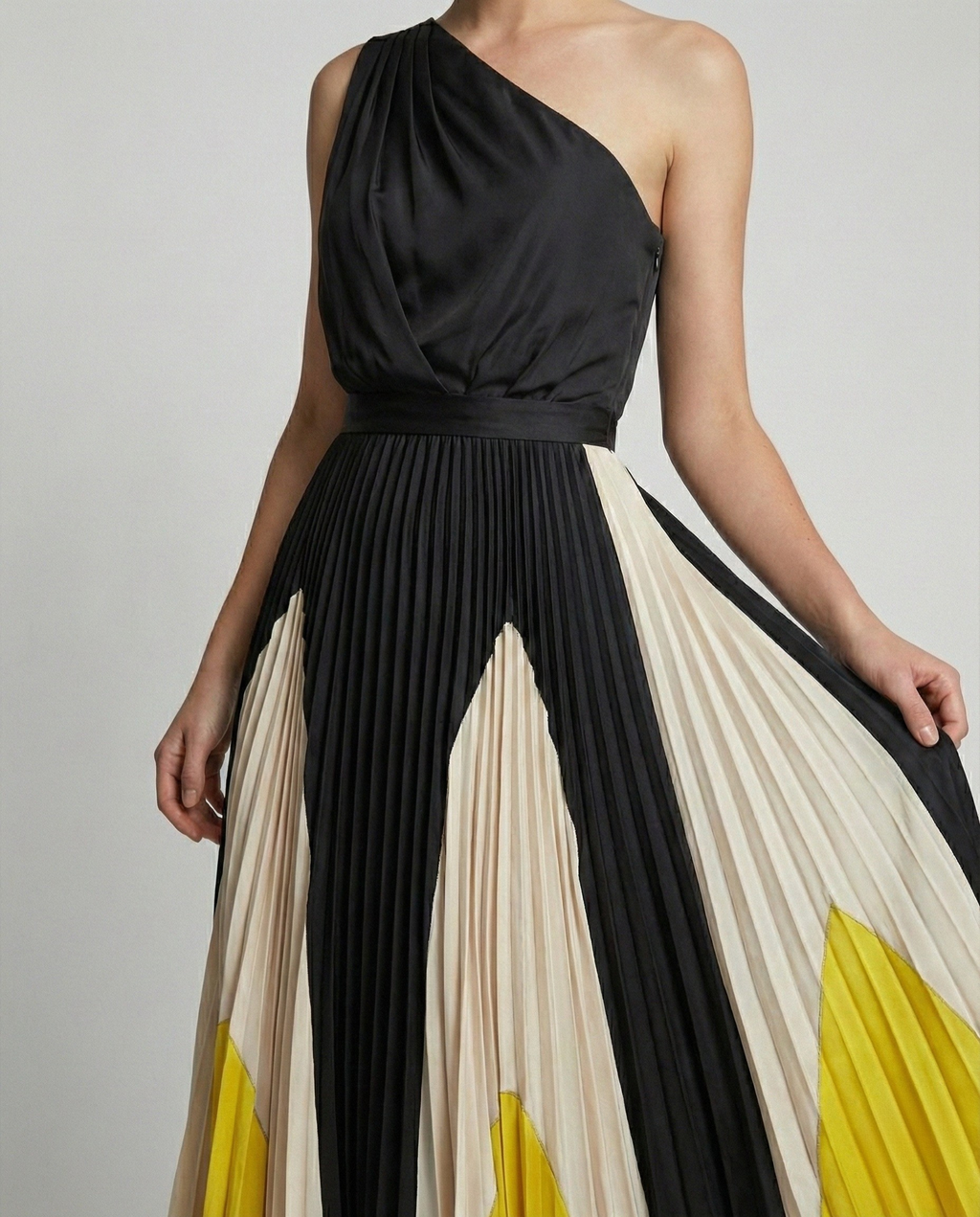 Women's Enchanted Motion Pleated Maxi Dress