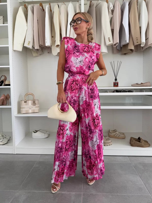 Women's Pleated Two-Piece Set – Chic Top and Trousers Style