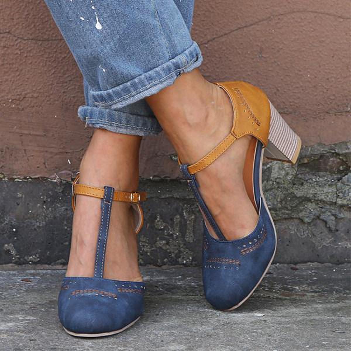 Women's Vintage Style Ankle Strap Heels – Elegant Occasion Style