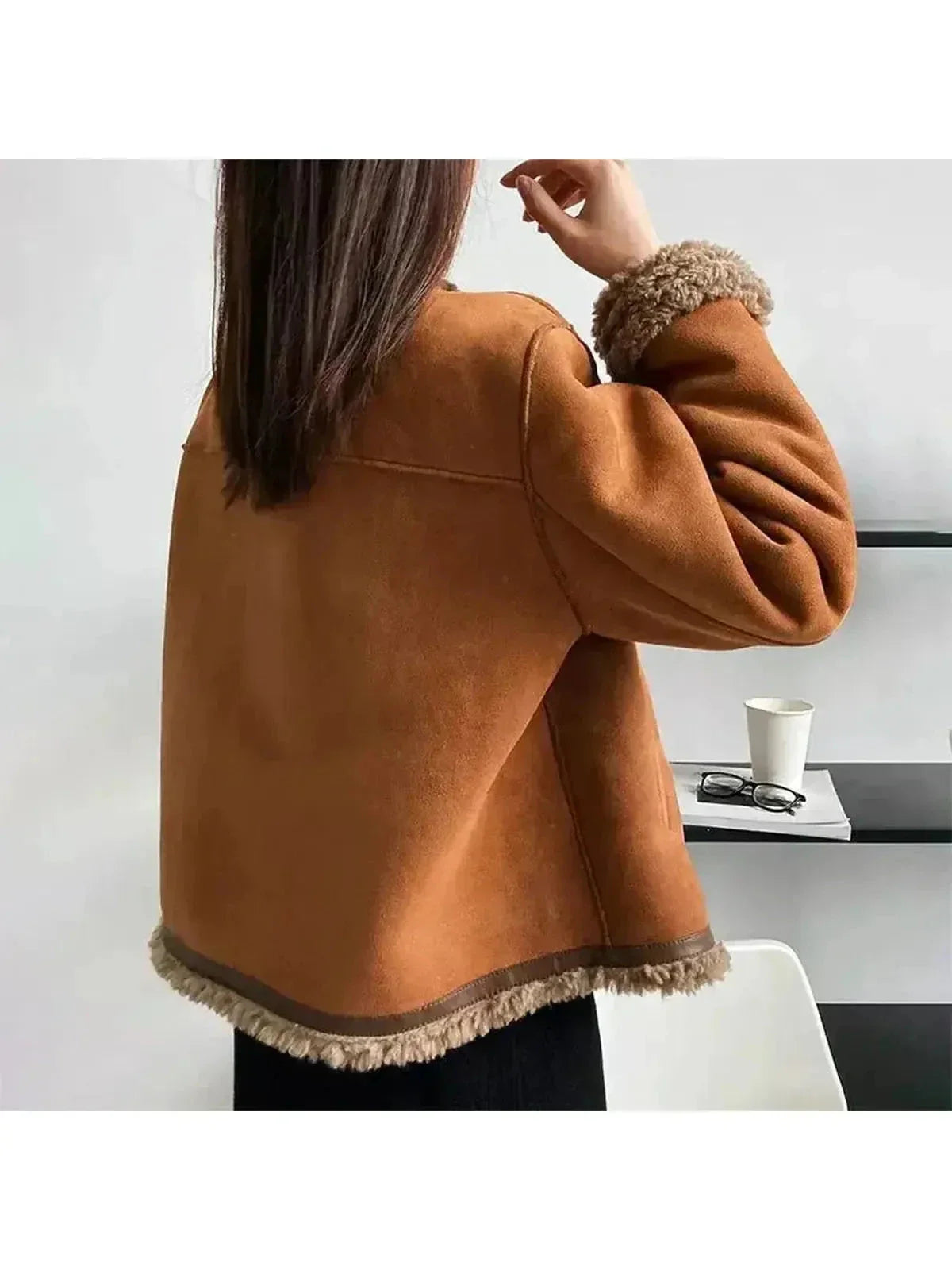 Women's Luxurious Autumn Jacket – Chic Seasonal Outerwear Style